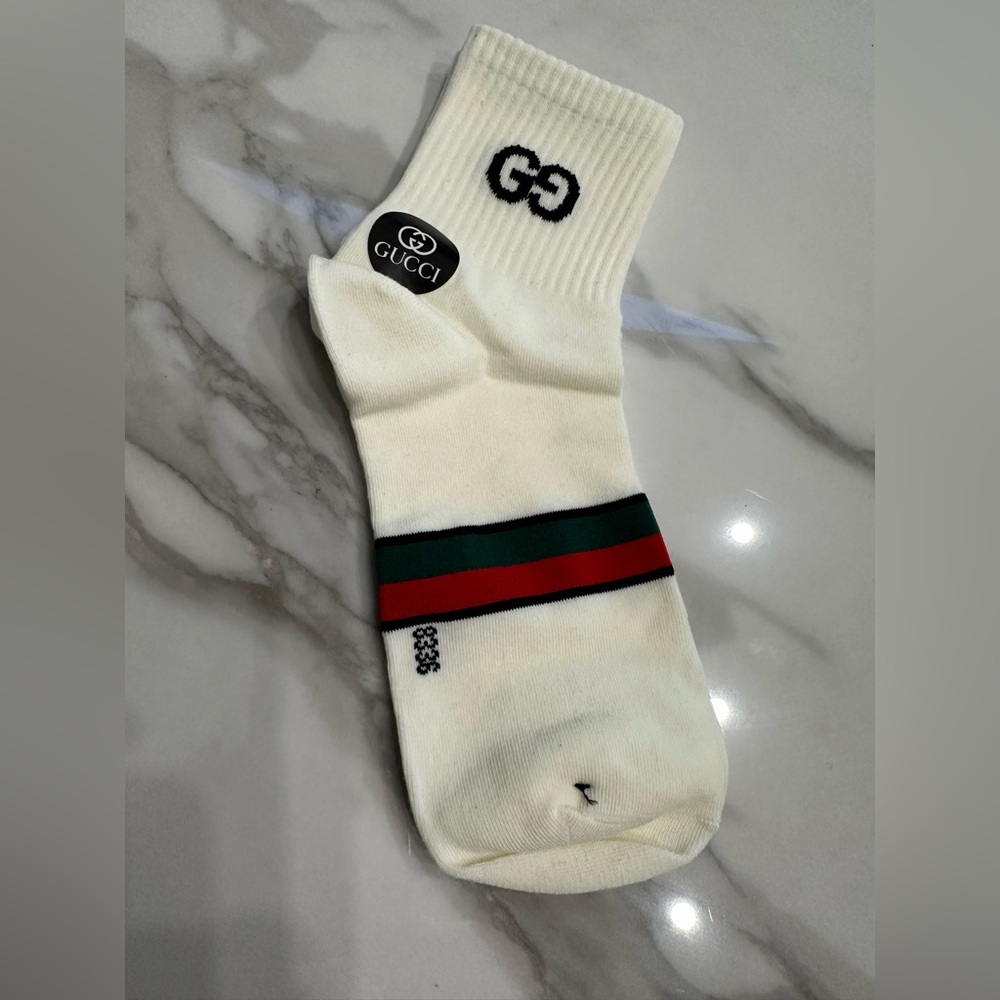 Gucci White Crew Socks with Green and Red Web Stripe